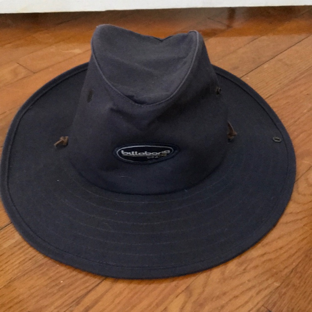 Billabong wide brim hat